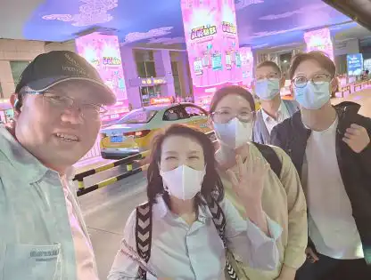 接飞机